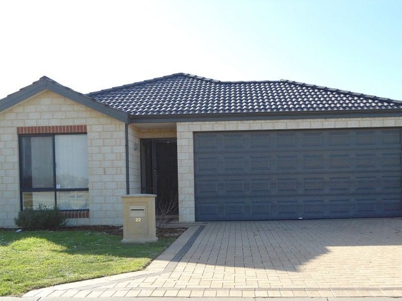 22 Indee Pass, Secret Harbour WA 6173