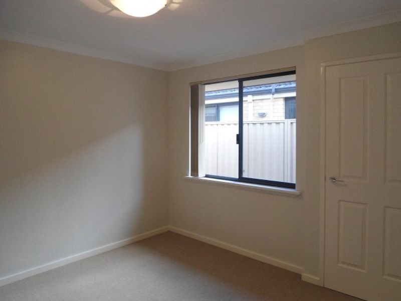 22 Indee Pass, Secret Harbour WA 6173