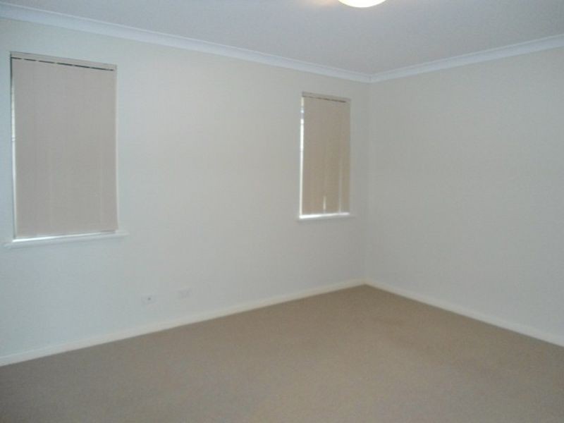 22 Indee Pass, Secret Harbour WA 6173