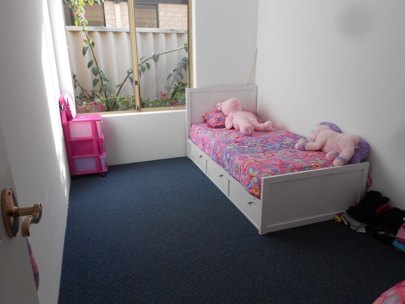 70 La spezia Drive, Secret Harbour WA 6173