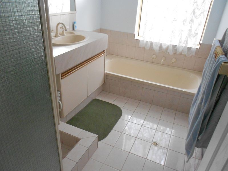 70 La spezia Drive, Secret Harbour WA 6173