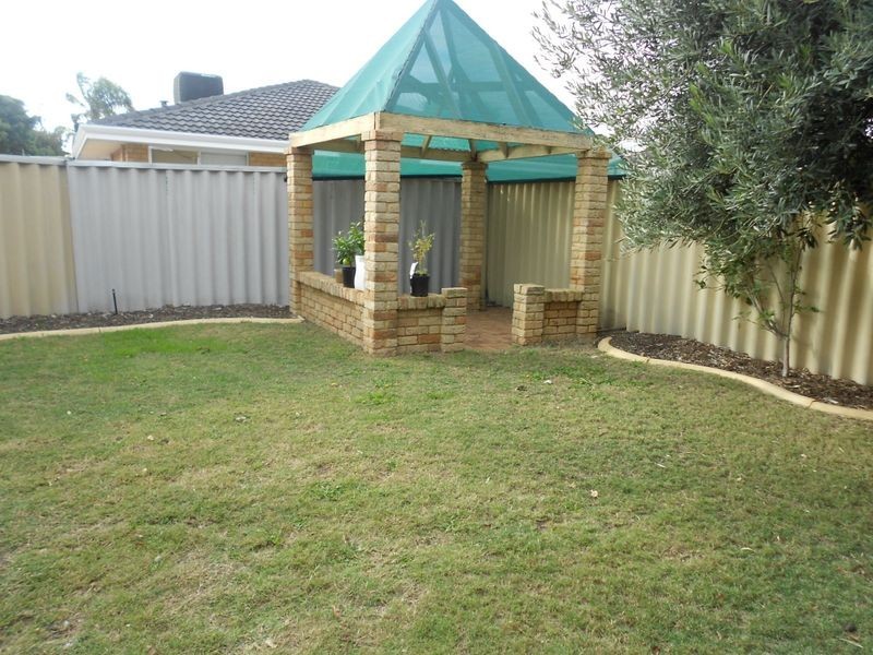 70 La spezia Drive, Secret Harbour WA 6173