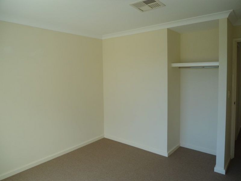 33 Kumarina Drive, Secret Harbour WA 6173