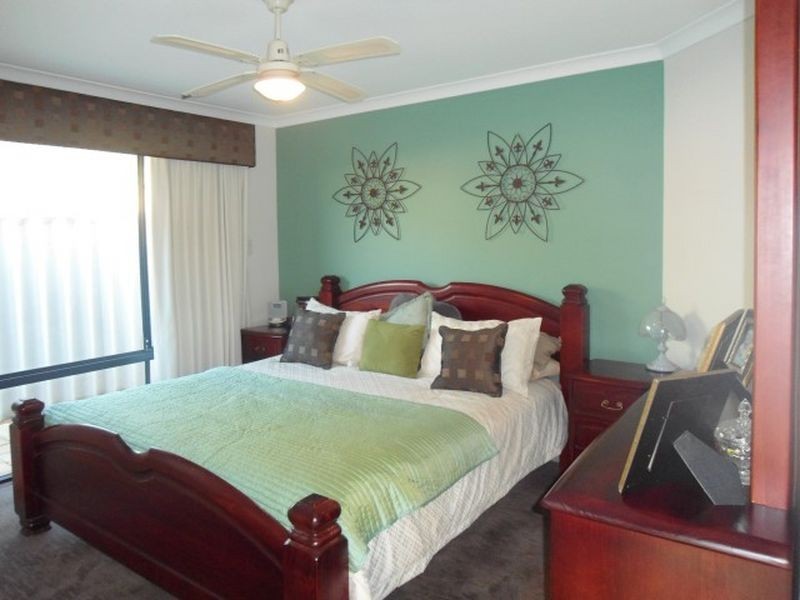 11 Zedora Loop, Port Kennedy WA 6172