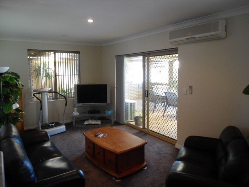 8 Caballo Crt, Safety Bay WA 6169