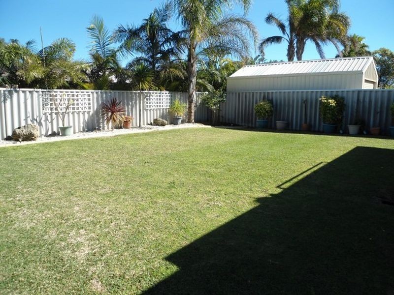 8 Caballo Crt, Safety Bay WA 6169