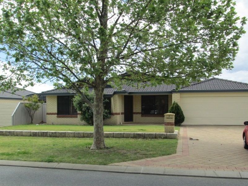 59 San Sebastian Boulevard, Port Kennedy WA 6172