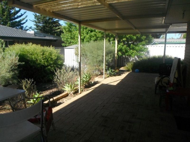 44 Waimea Road, Safety Bay WA 6169