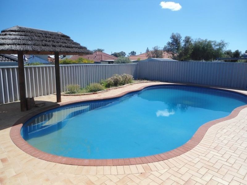 5 Wirrah Way, Warnbro WA 6169