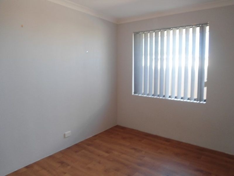 5 Wirrah Way, Warnbro WA 6169