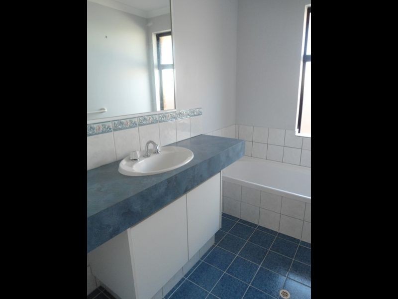 5 Wirrah Way, Warnbro WA 6169