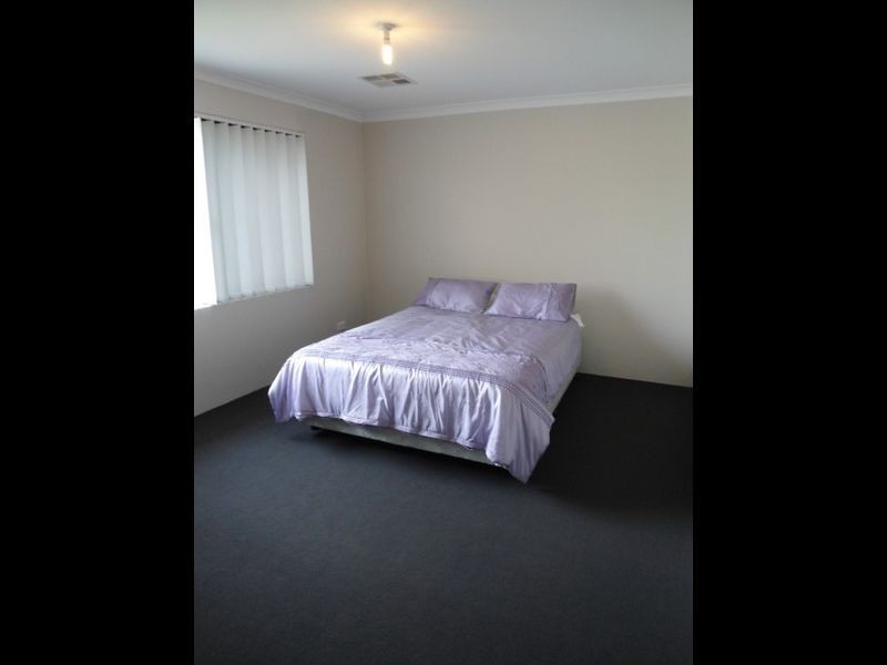 16 Westcliff Street, Wellard WA 6170