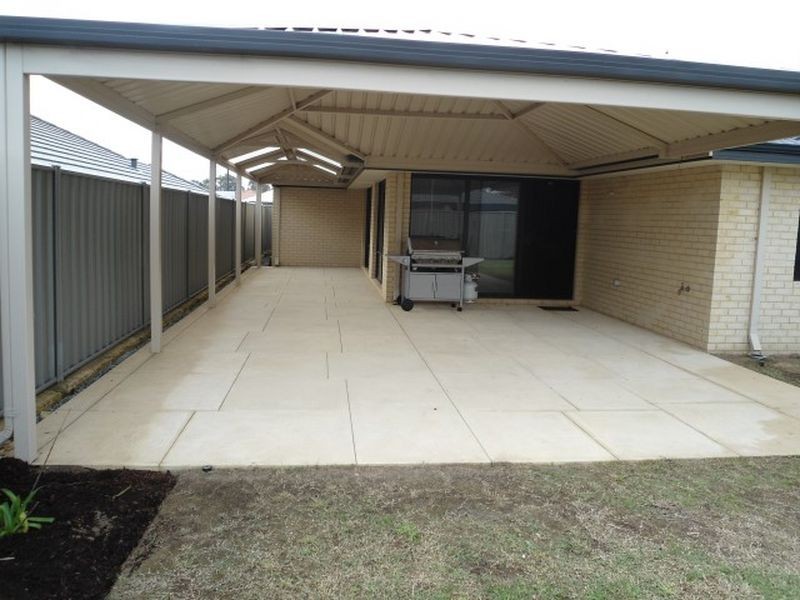16 Westcliff Street, Wellard WA 6170