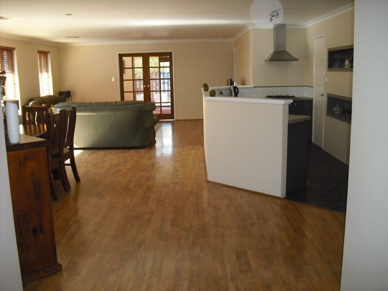 4 Genoa Place, Secret Harbour WA 6173