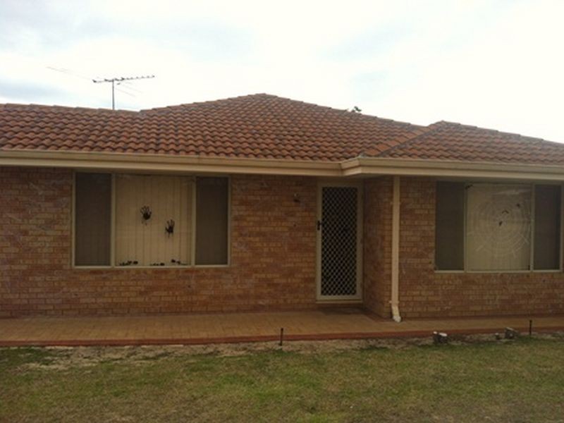 35 Mayflower Close, Port Kennedy WA 6172