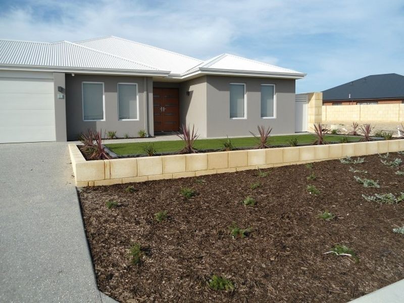 14 Holloways Ridge, Secret Harbour WA 6173