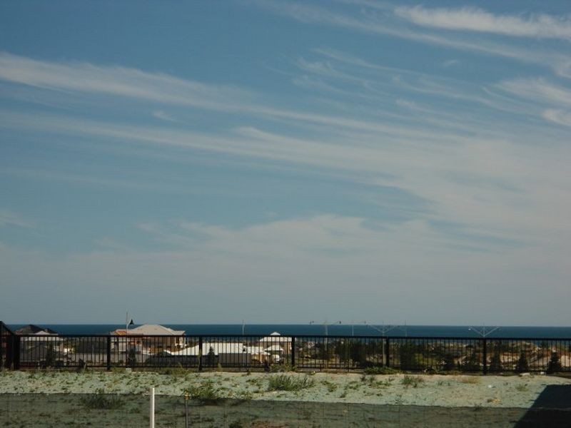 14 Holloways Ridge, Secret Harbour WA 6173