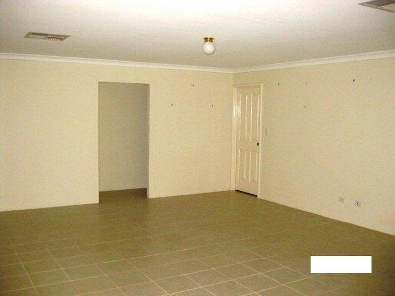 14 Fitzgibbon Road, Rockingham WA 6168