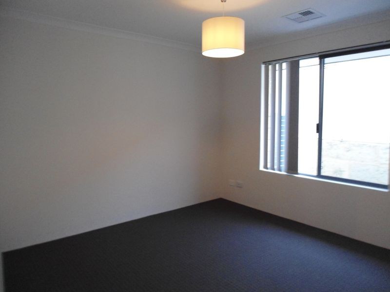 32 Wanderer Parkway, Baldivis WA 6171