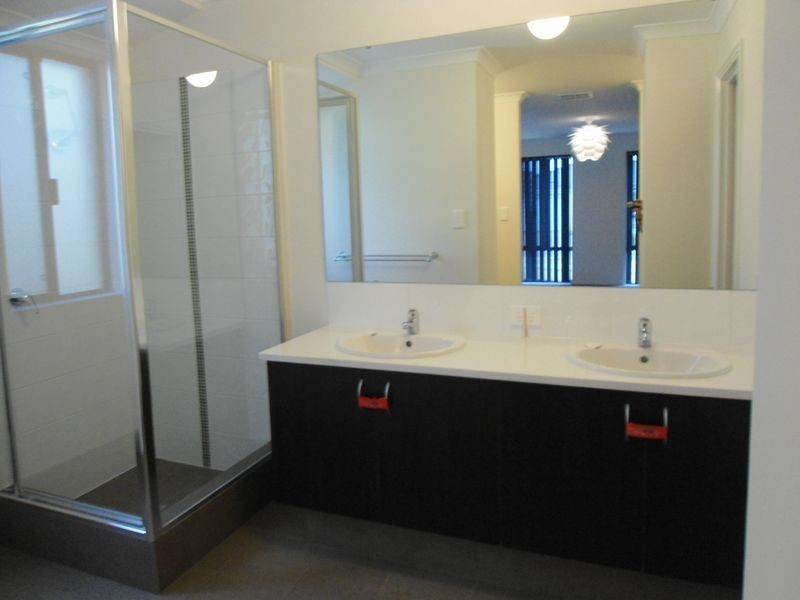 32 Wanderer Parkway, Baldivis WA 6171