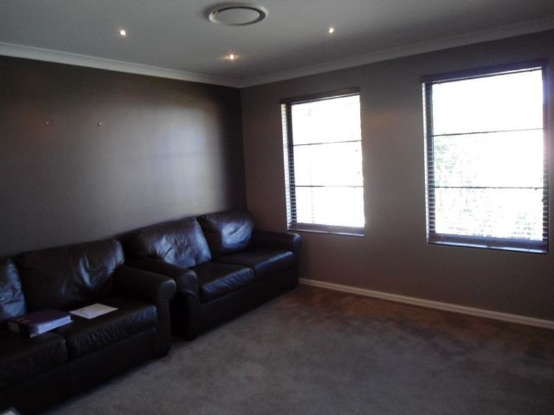 4 Poa Way, Baldivis WA 6171