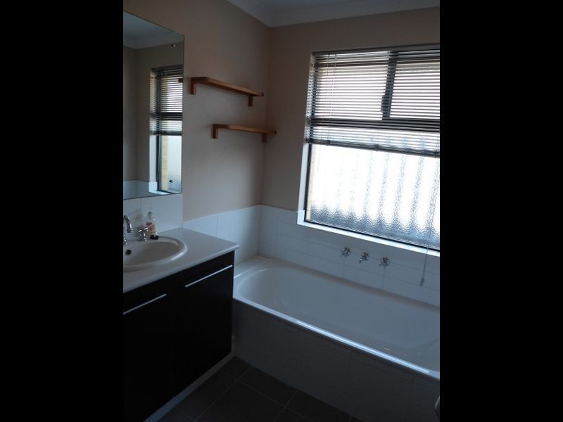 4 Poa Way, Baldivis WA 6171
