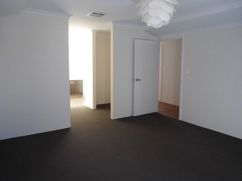 32 Wanderer Parkway, Baldivis WA 6171
