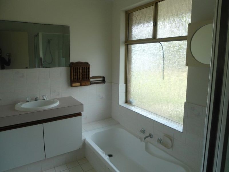 30 Kurrajong Road, Safety Bay WA 6169