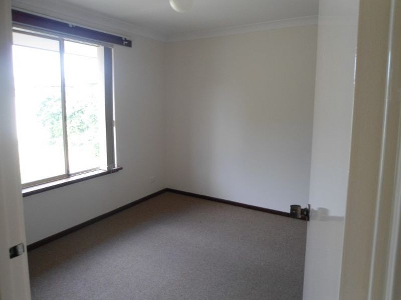 30 Kurrajong Road, Safety Bay WA 6169