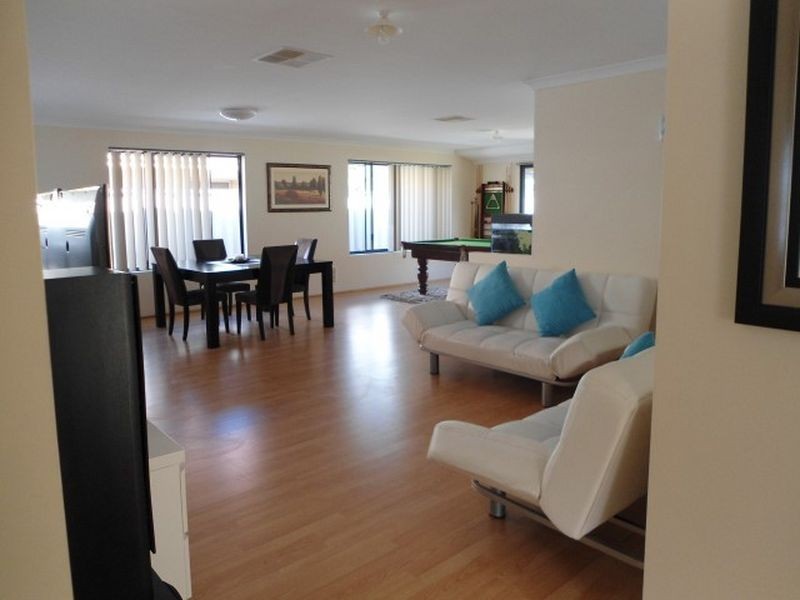 22 Greeson Parkway, Secret Harbour WA 6173