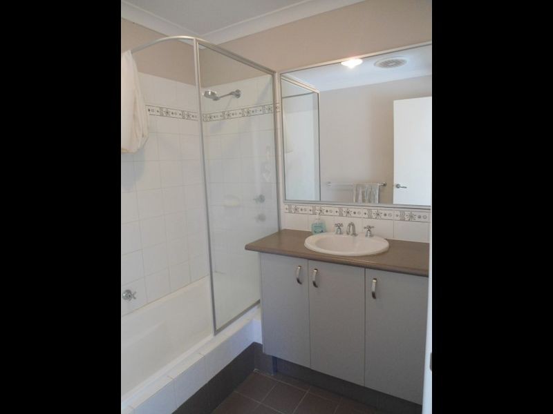 1/5 Crusoe Link, Secret Harbour WA 6173