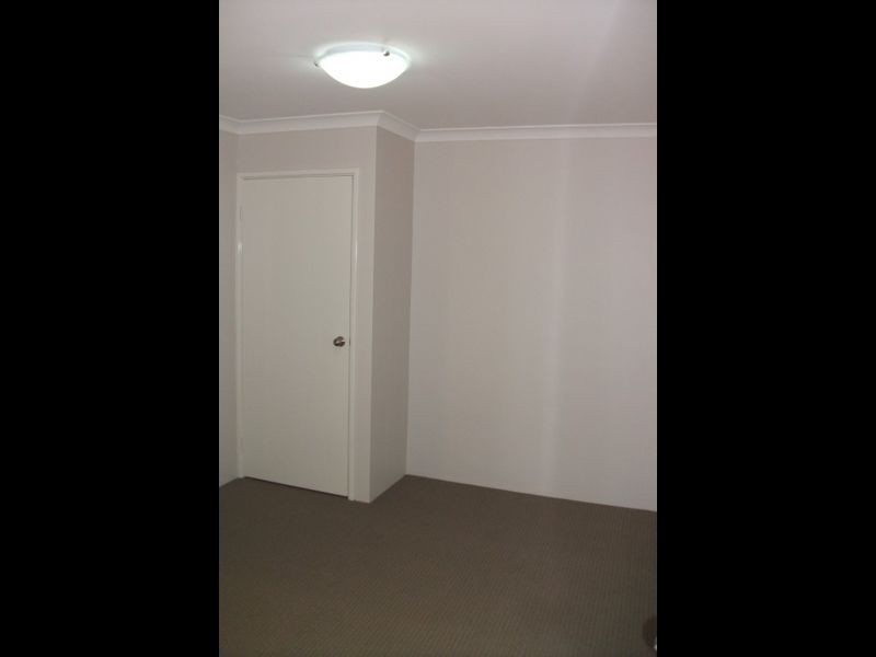 2/23 Weld Street, Rockingham WA 6168