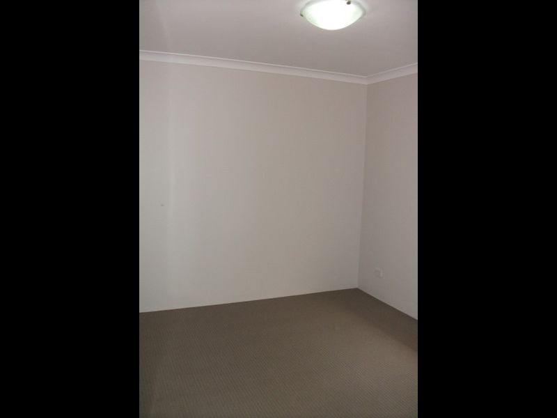 2/23 Weld Street, Rockingham WA 6168