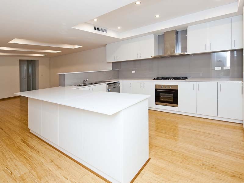 16 Devonshire Turn, Rockingham WA 6168