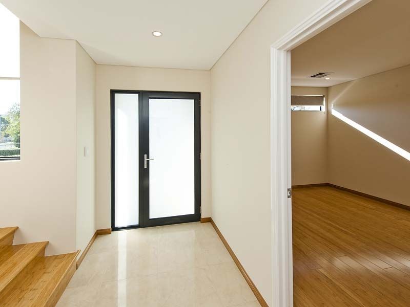 16 Devonshire Turn, Rockingham WA 6168