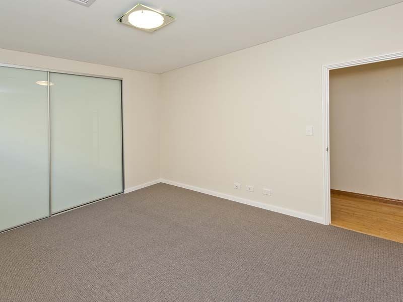 16 Devonshire Turn, Rockingham WA 6168