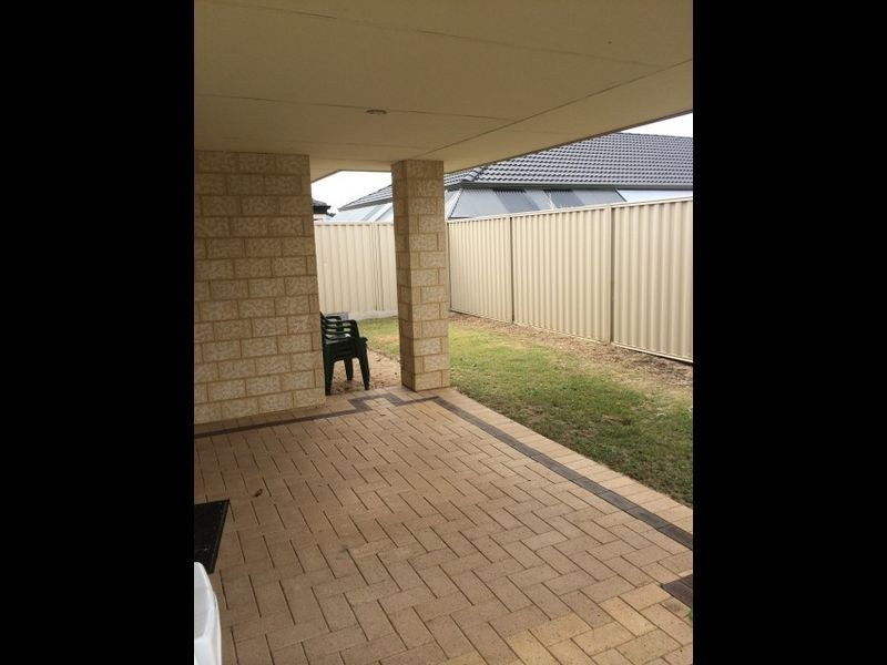 27 Kumarina Drive, Secret Harbour WA 6173