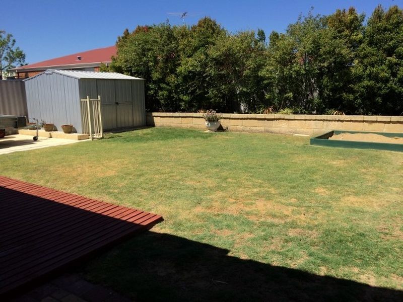 3 Grenadier Court, Warnbro WA 6169