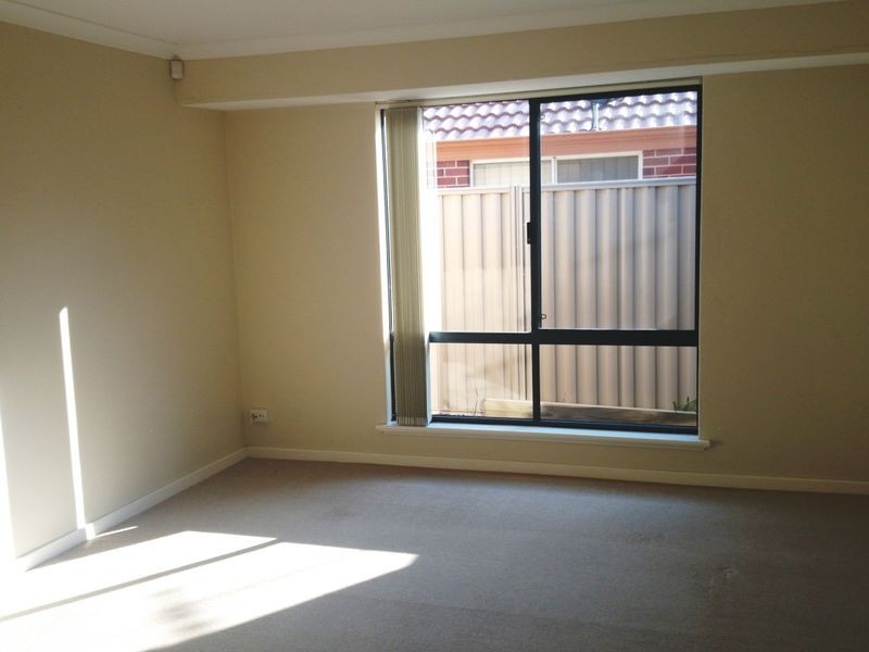 29 Lucky Bay Road, Secret Harbour WA 6173