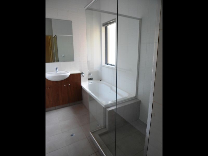 2/34 Lewington street, Rockingham WA 6168