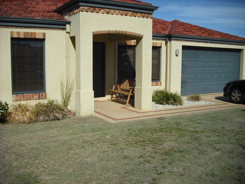 79 La Spezia Drive, Secret Harbour WA 6173