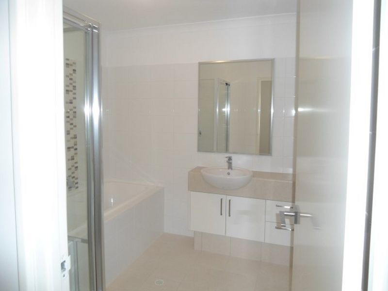 2/1 Ballys Turn, Baldivis WA 6171