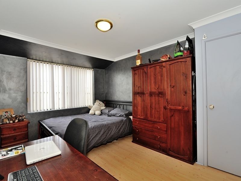 2 Galway Gardens, Warnbro WA 6169