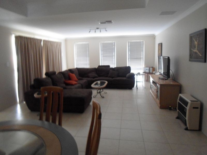 8 Mollyhawk Way, Baldivis WA 6171