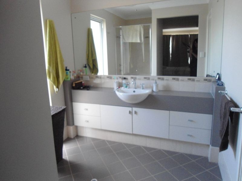 8 Mollyhawk Way, Baldivis WA 6171