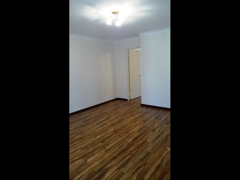 8 Moresby Grove, Rockingham WA 6168