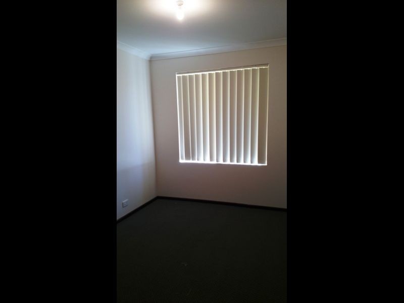 8 Moresby Grove, Rockingham WA 6168