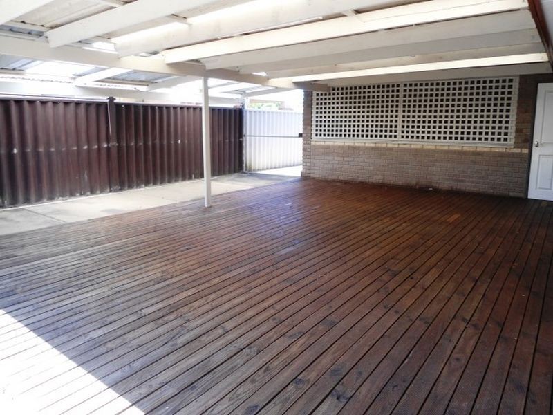 3 Manila Place, Warnbro WA 6169