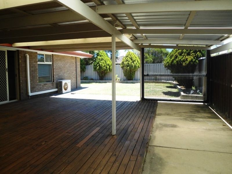 3 Manila Place, Warnbro WA 6169