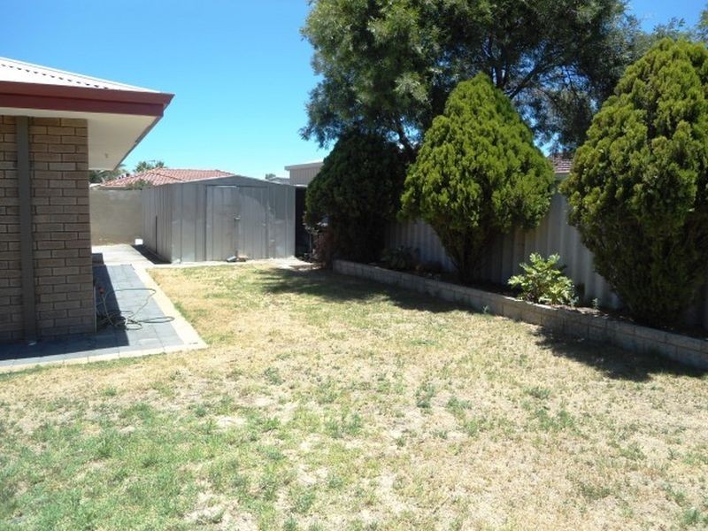3 Manila Place, Warnbro WA 6169